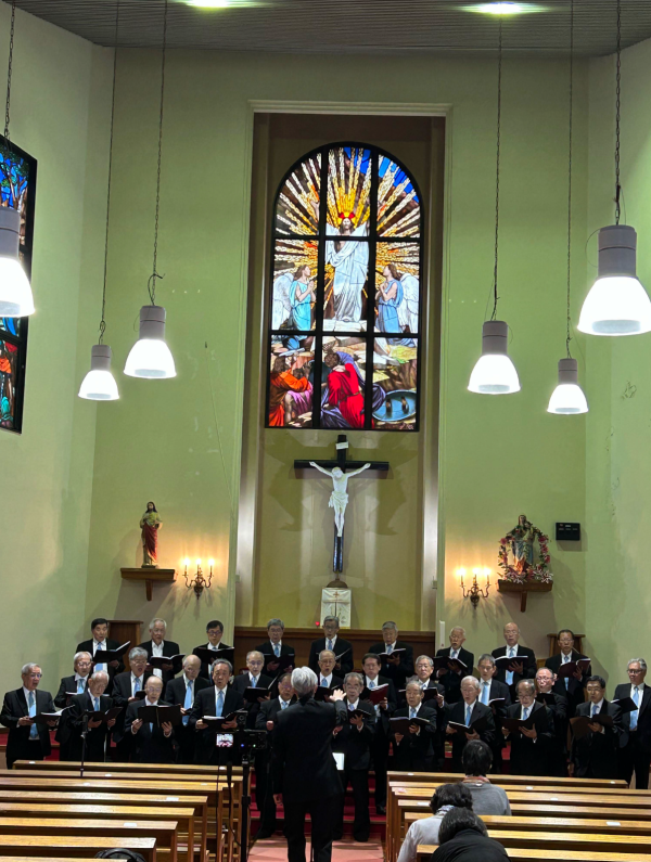 写真19.仲知教会での演奏会